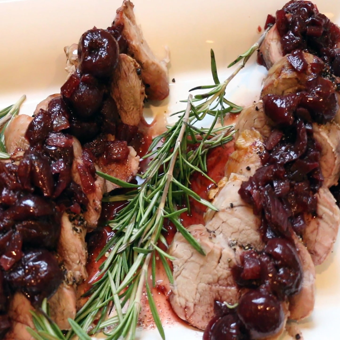 Oregon Fruit Dark Sweet Cherries in Heavy Syrup, 15 oz Can